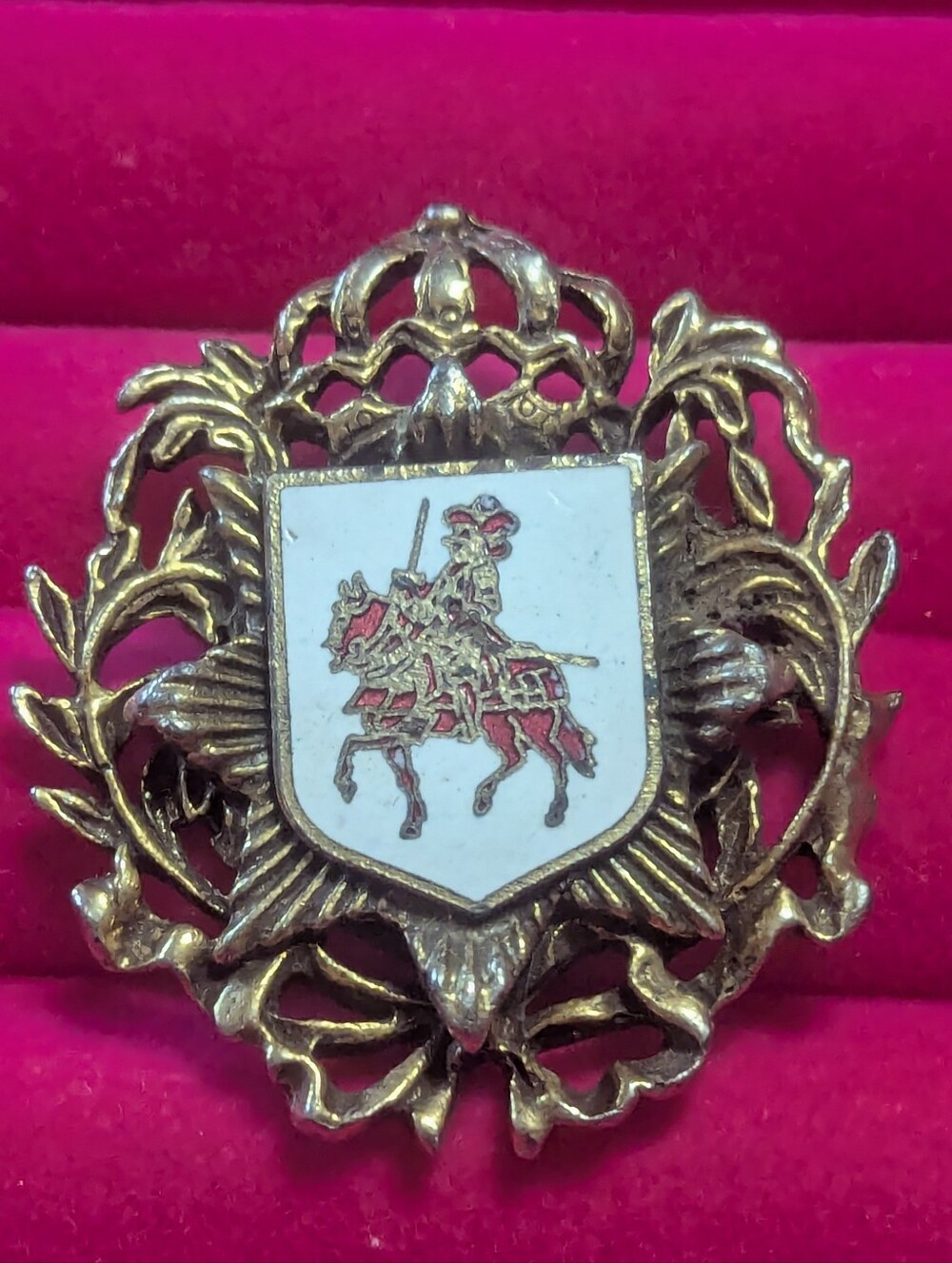Vtg Medieval Calvary Knight Crest Shield Brooch